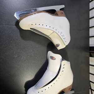 Riedel White and Brown Ice Skating Shoes